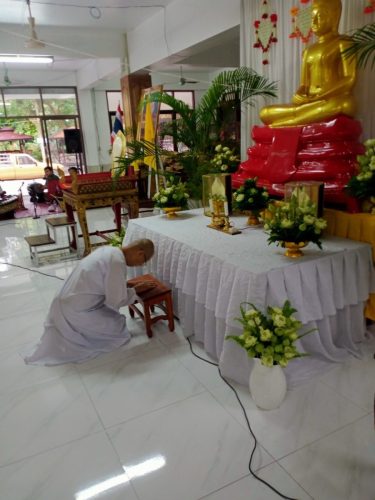 LINE ALBUM ทำบุญวันออกพรรษา-มีเทศมหาชาติมี.น.รต่างมาฝังเทศ 251111 10