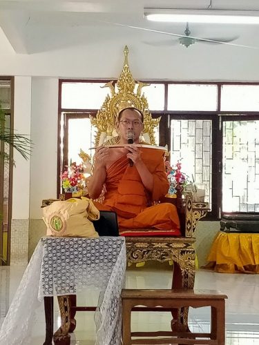 LINE ALBUM ทำบุญวันออกพรรษา-มีเทศมหาชาติมี.น.รต่างมาฝังเทศ 251111 17